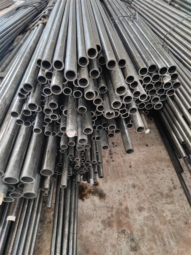 丽江精密光亮无缝钢管厂