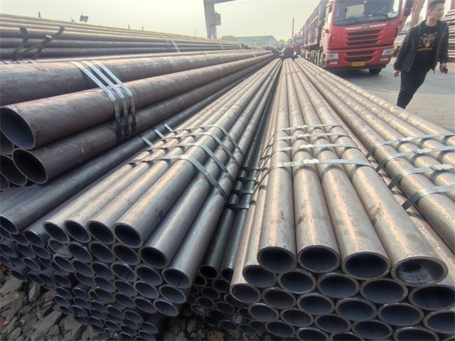 丽江20#无缝钢管焊接