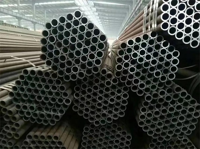 丽江20#石油裂化用无缝钢管